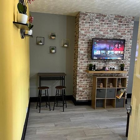 Nuns Moor Fully Equipped Kitchen Free Parking Netflix Apartment นิวคาสเซิล อะพอน ไทน์ ภายนอก รูปภาพ