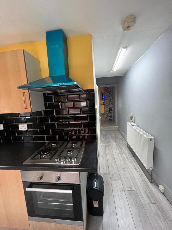 Nuns Moor Fully Equipped Kitchen Free Parking Netflix Apartment นิวคาสเซิล อะพอน ไทน์ ภายนอก รูปภาพ