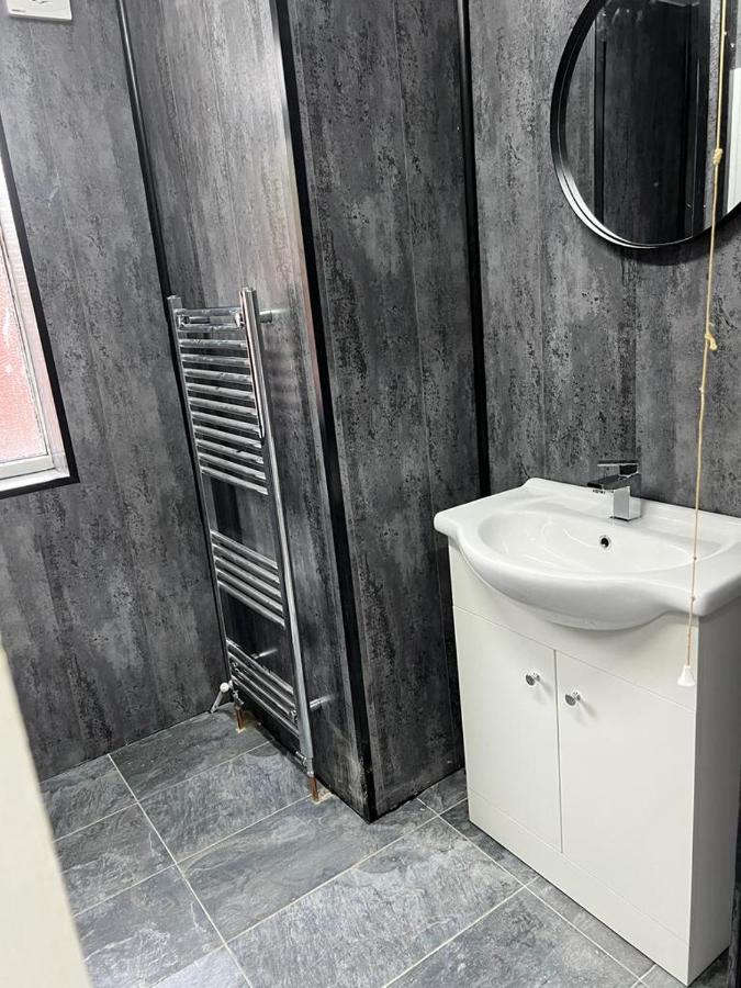 Nuns Moor Fully Equipped Kitchen Free Parking Netflix Apartment นิวคาสเซิล อะพอน ไทน์ ภายนอก รูปภาพ