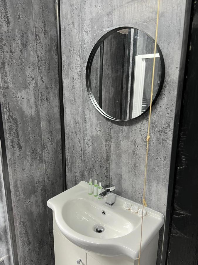 Nuns Moor Fully Equipped Kitchen Free Parking Netflix Apartment นิวคาสเซิล อะพอน ไทน์ ภายนอก รูปภาพ